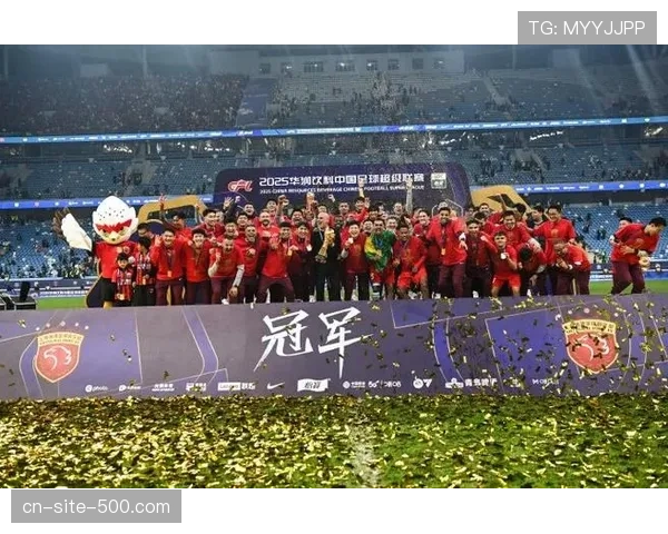 上海海港卫冕之路遇阻 伤病潮影响球队阵容稳定性